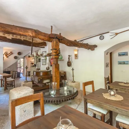 Holiday home Holiday Varitx Paradise By Interhome *