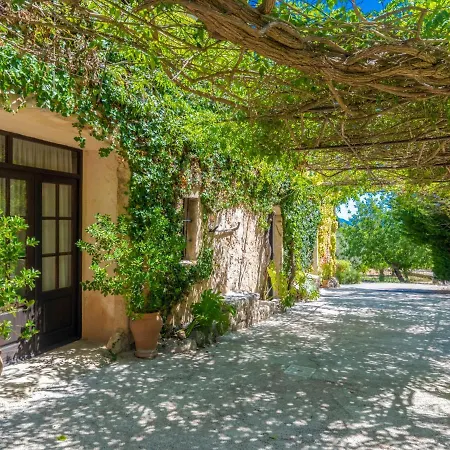 Holiday Varitx Paradise By Interhome