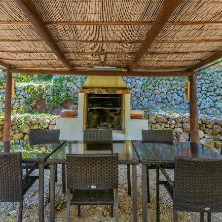 Holiday Varitx Paradise By Interhome