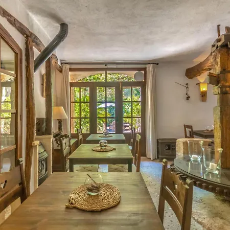Ferienhaus Holiday Varitx Paradise By Interhome
